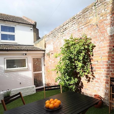 Cute Cottage 4 Mins From Cafes Station And Sea St Leonards-on-Sea Eksteriør bilde